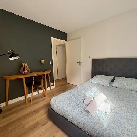 Godard - T3 Avec 2 1 Salle De Bain Et Balcon Bordeaux